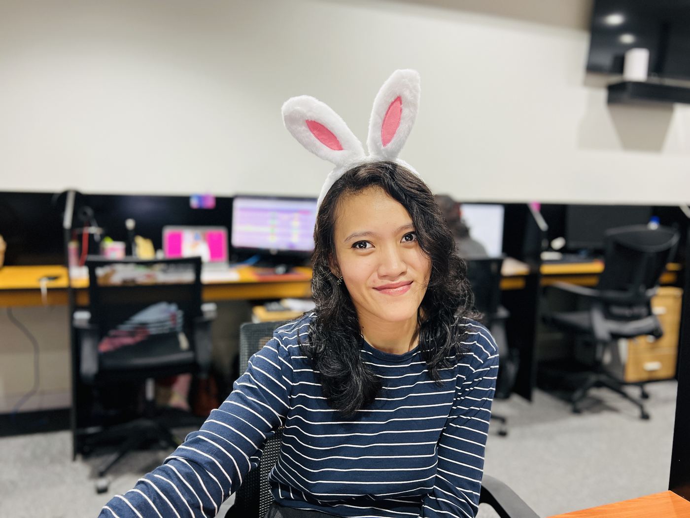 A NexOutsource agent at her desk in Suva